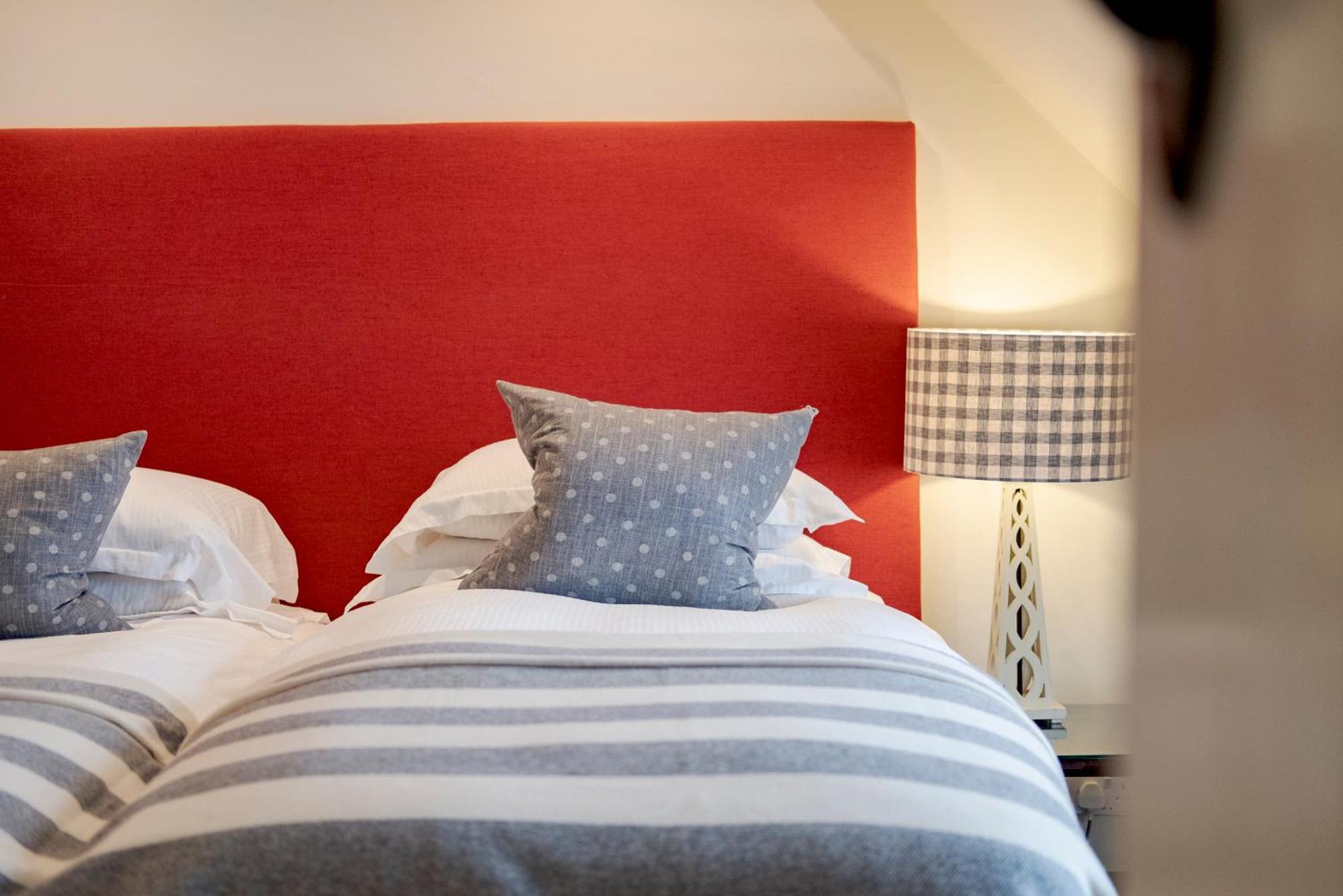 The Hare & Hounds Hotel Τέτμπουρι Δωμάτιο φωτογραφία